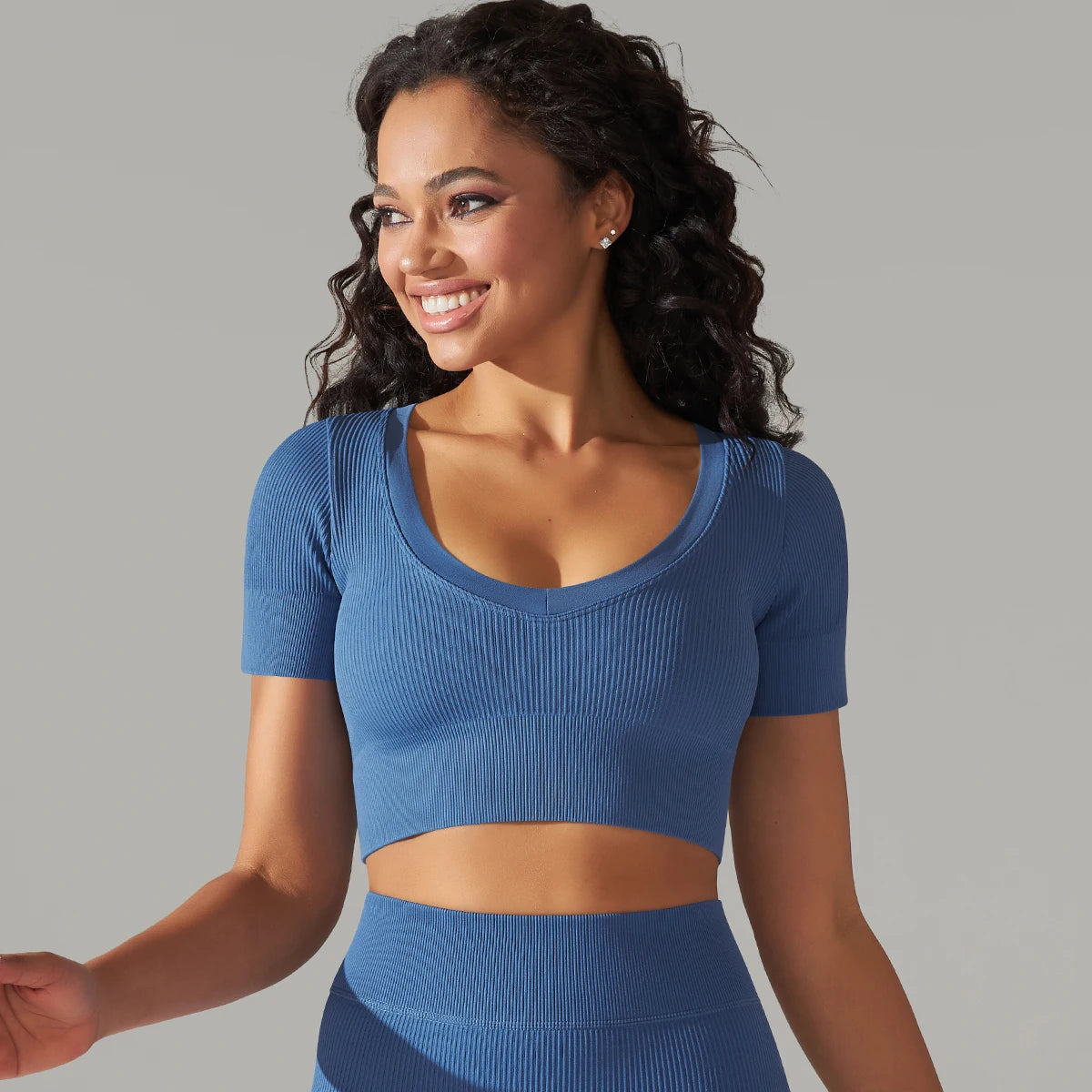 Women's Seamless V-Neck Ribbed Crop Top